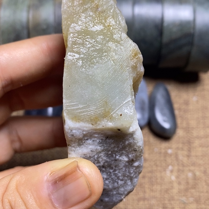 和田玉（糖玉）未镶嵌挂件