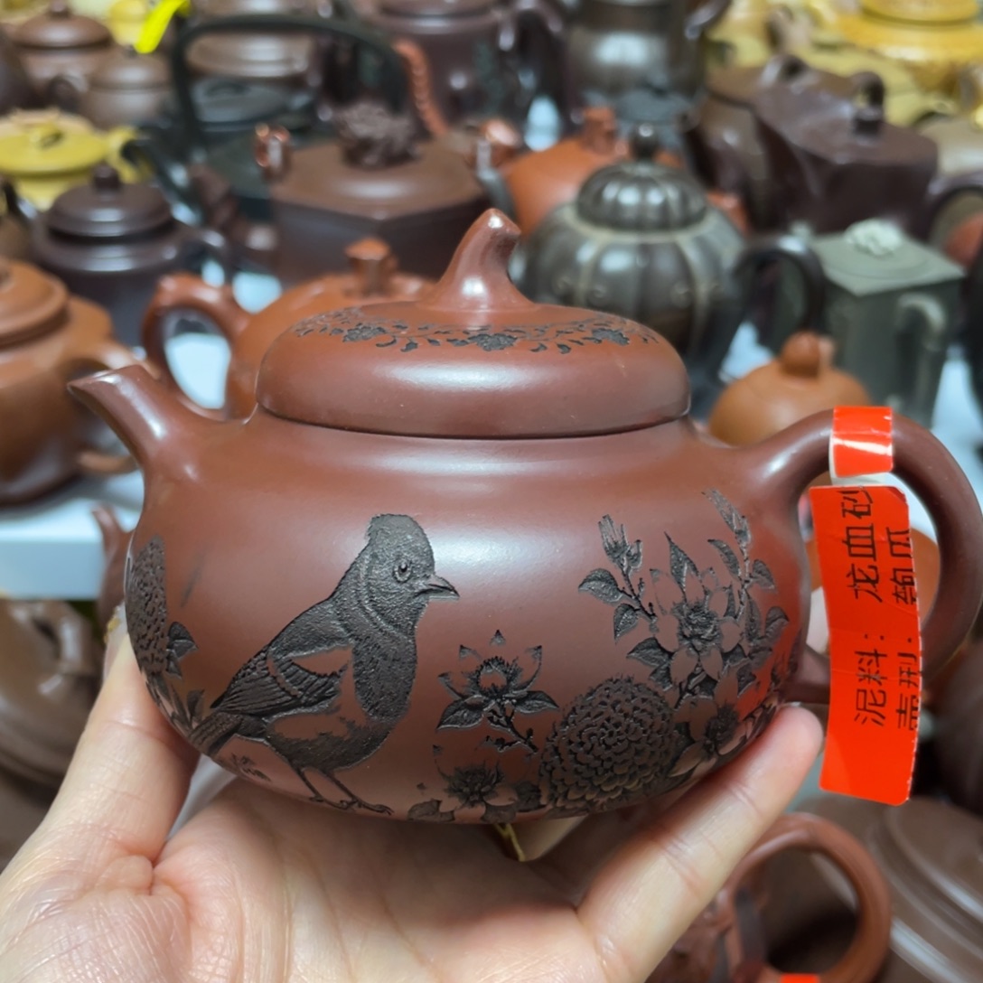 茶壶底槽青紫砂艺术作品