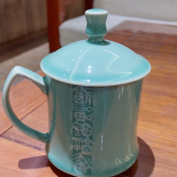 青瓷哈哈哈哈哈哈哈哈