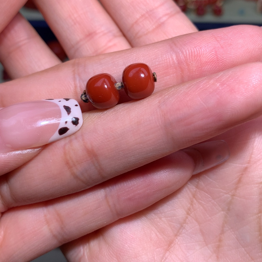 南红玛瑙牛血锦对珠微纹未镶嵌A*8.2×7.2