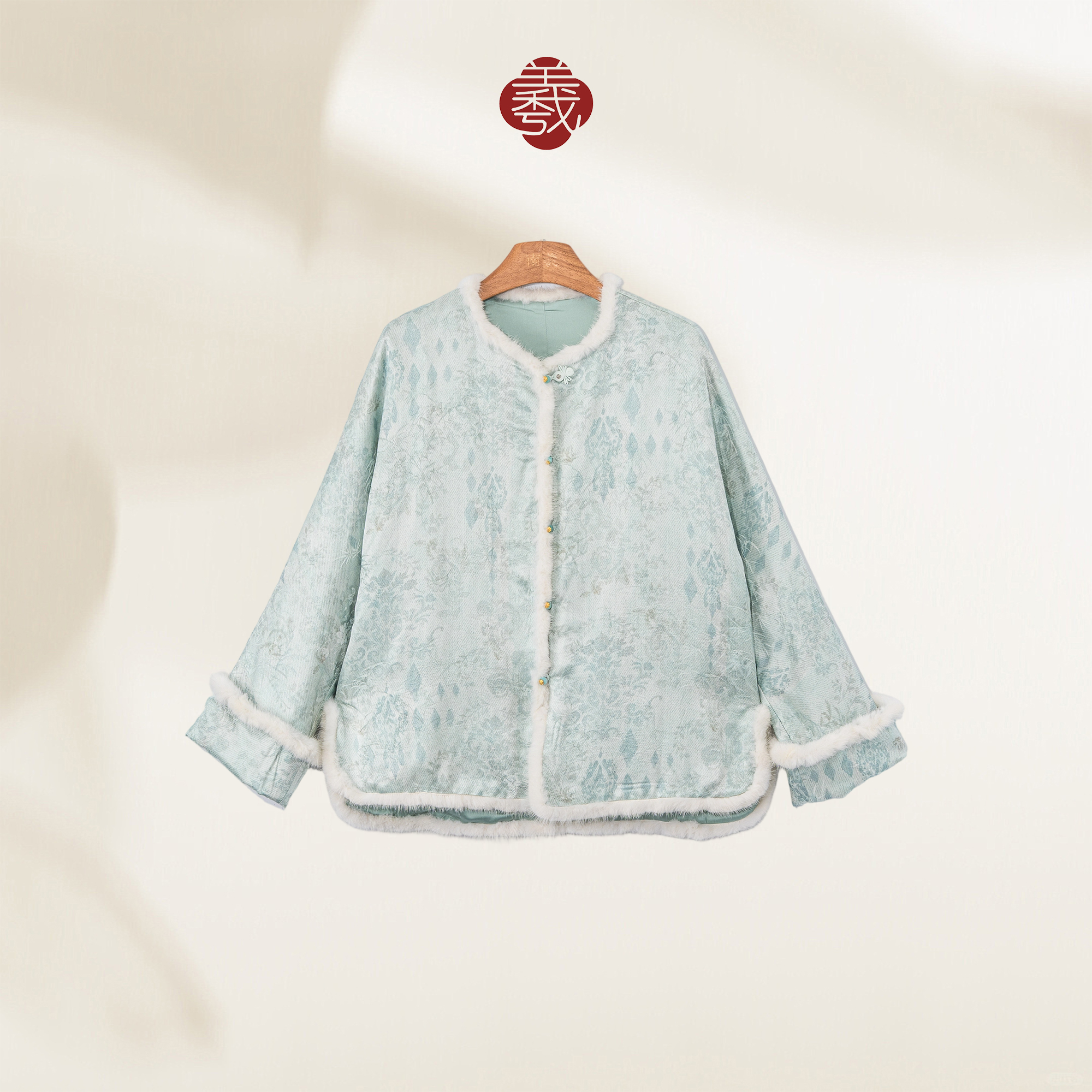 吕小男【青瑶坞】新中式国风秋冬新款立领重工盘扣高级毛毛加厚外套