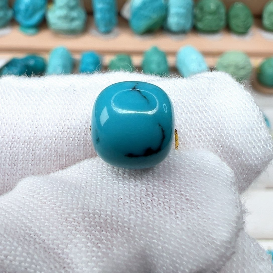 绿松石配饰未镶嵌