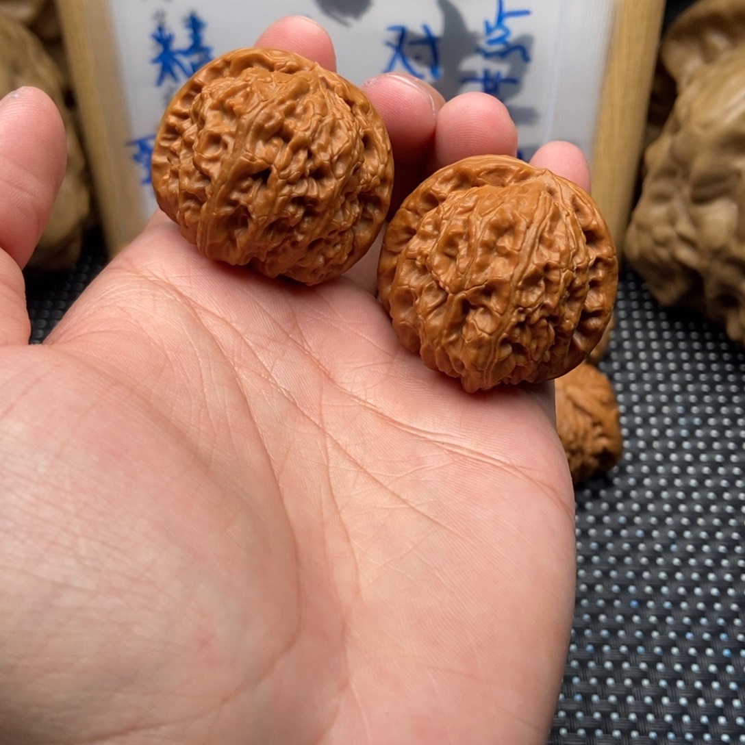 吊坠文玩核桃38球白