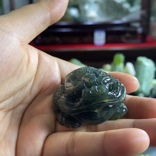 蛇纹石玉手把件未镶嵌一***离