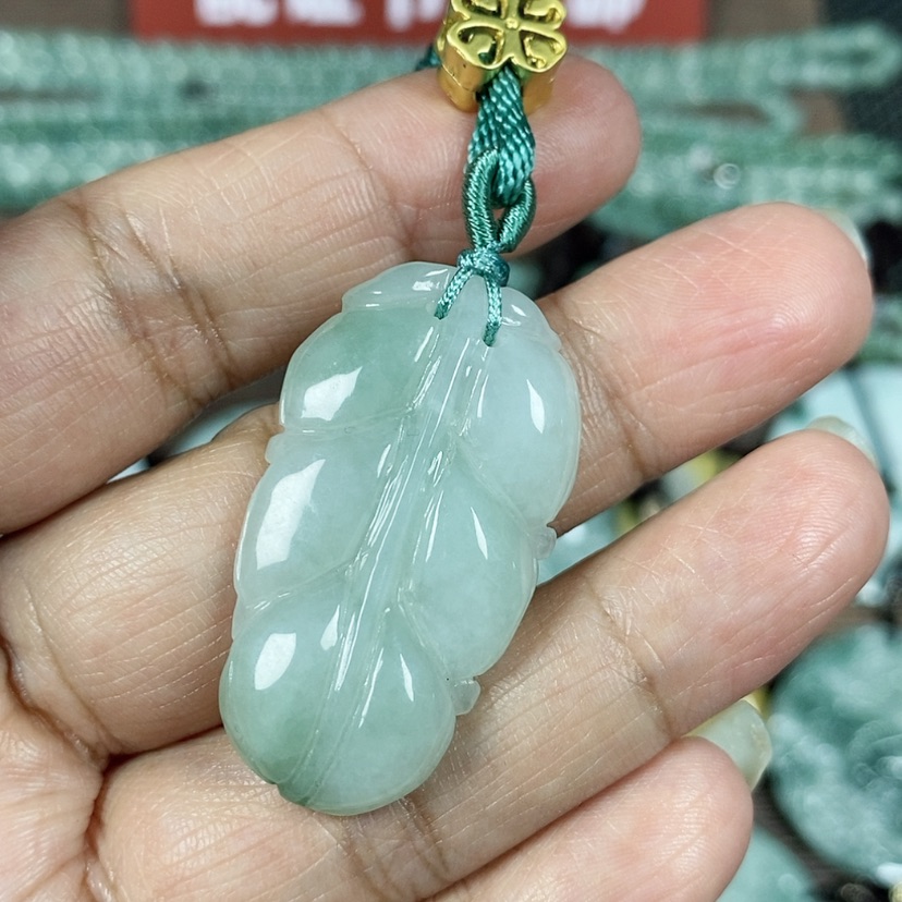【闪购商品】翡翠颈饰未镶嵌玉吊坠翡翠玉双面金枝玉叶