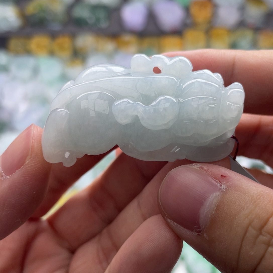 翡翠颈饰未镶嵌貔貅