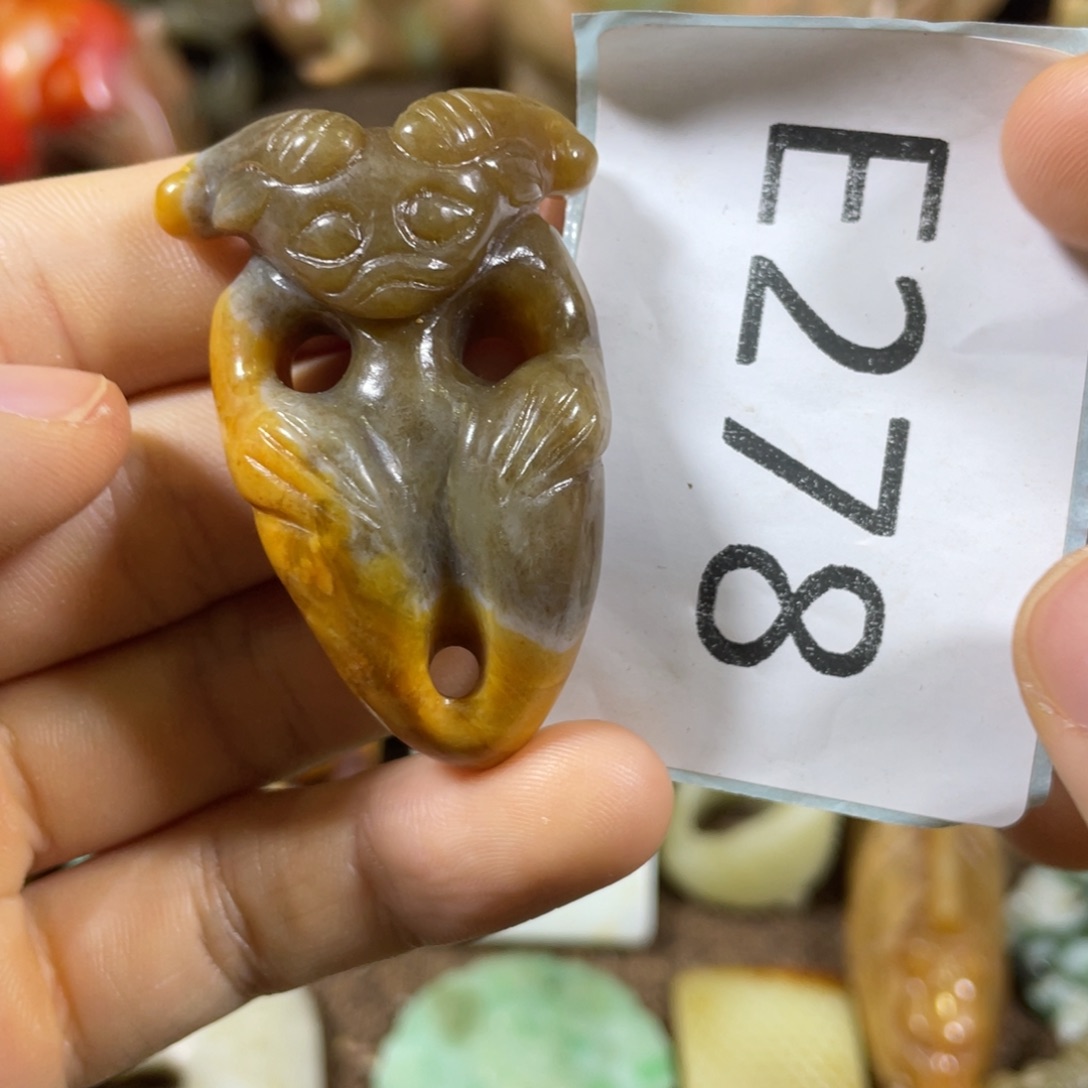 和田玉未镶嵌吊坠(不含链)