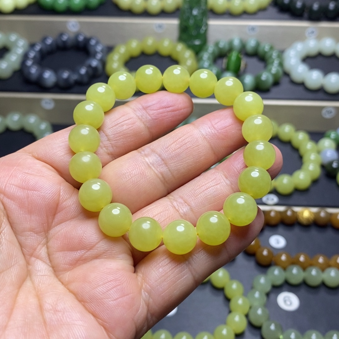 和田玉未镶嵌手串