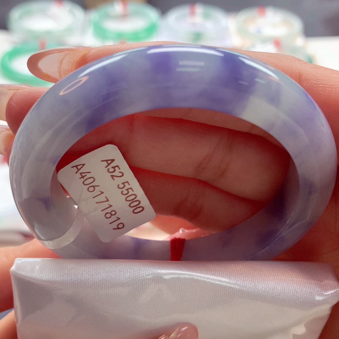 翡翠手镯未镶嵌（莫莫26）52正1号