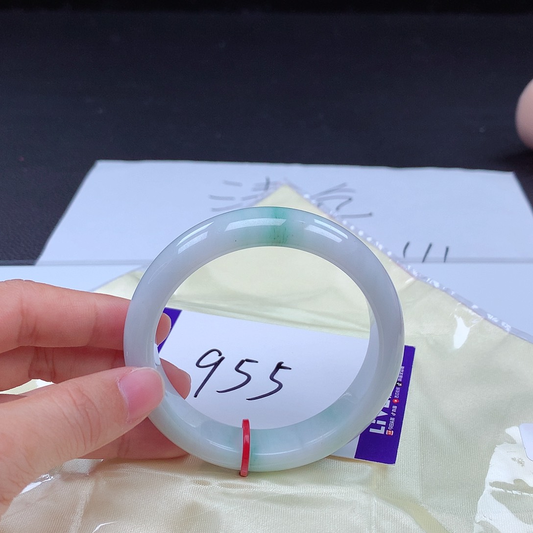 翡翠手镯未镶嵌手镯100122