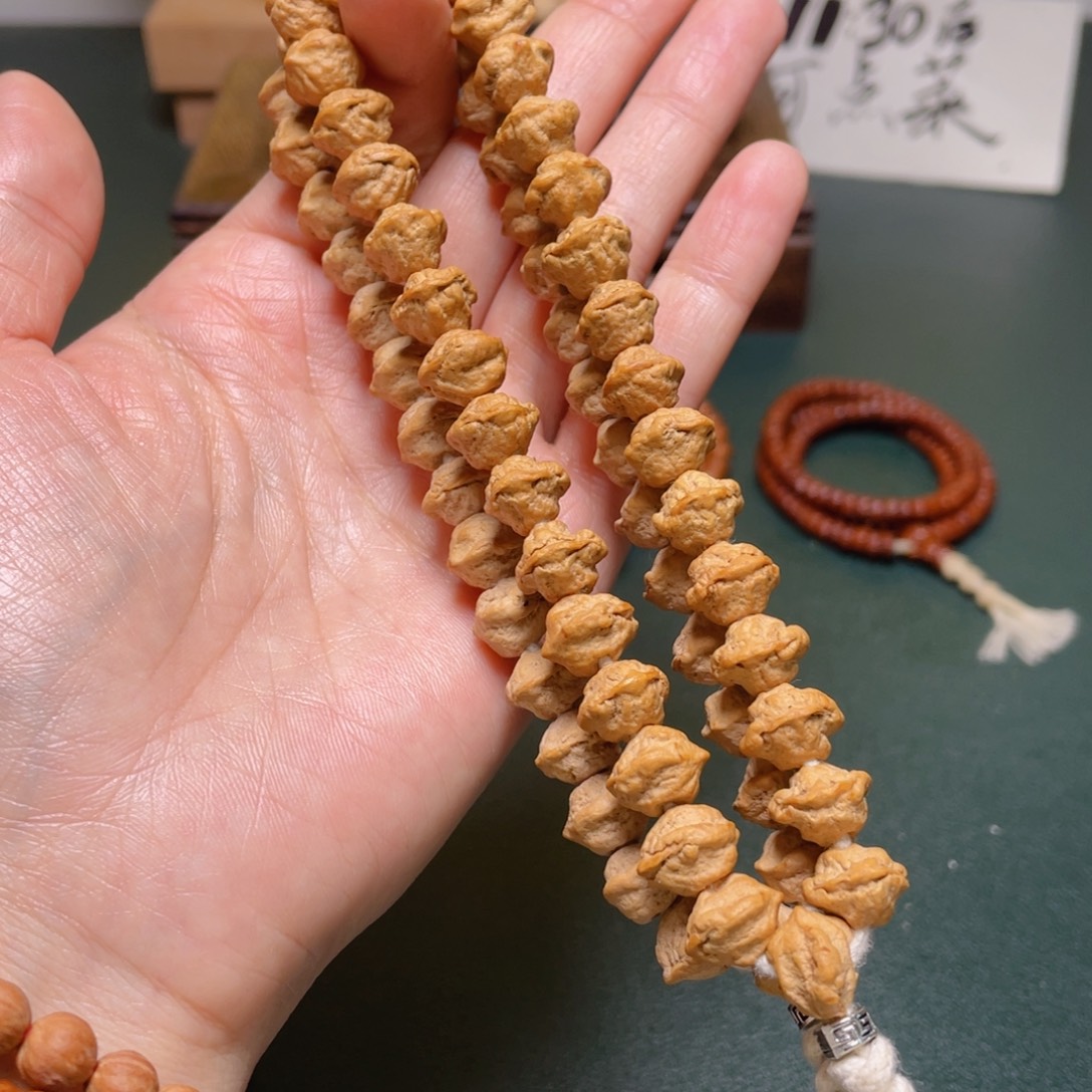 吊坠柏香籽/百香籽脸谱手持