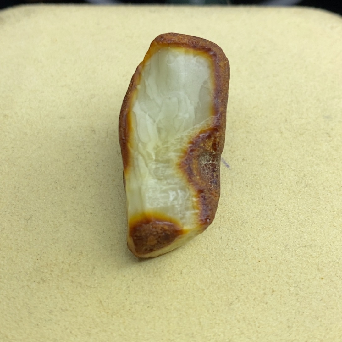 未镶嵌定制蜜蜡梨