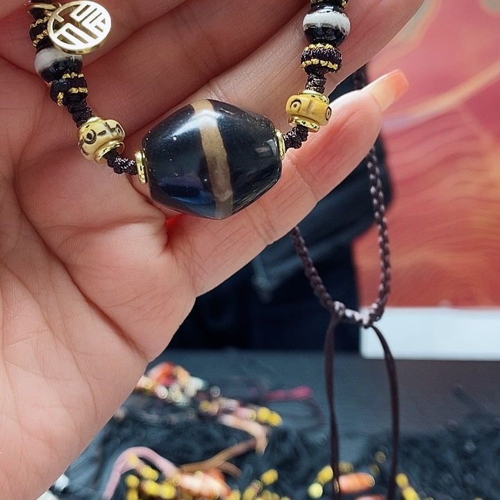 玛瑙/玉髓颈饰合金