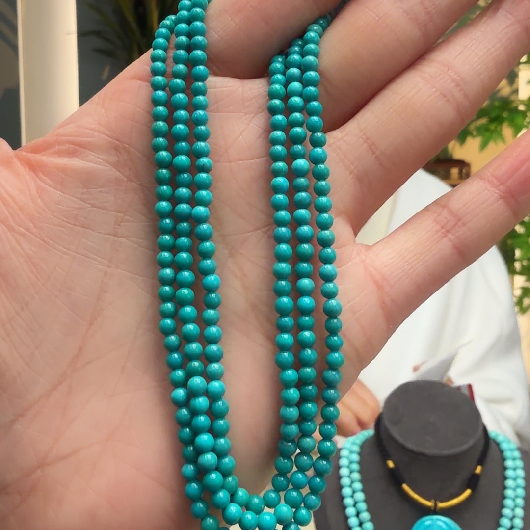 绿松石未镶嵌颈饰