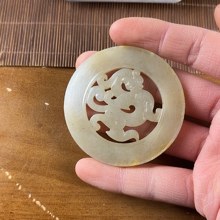 新***！和田玉未镶嵌挂件