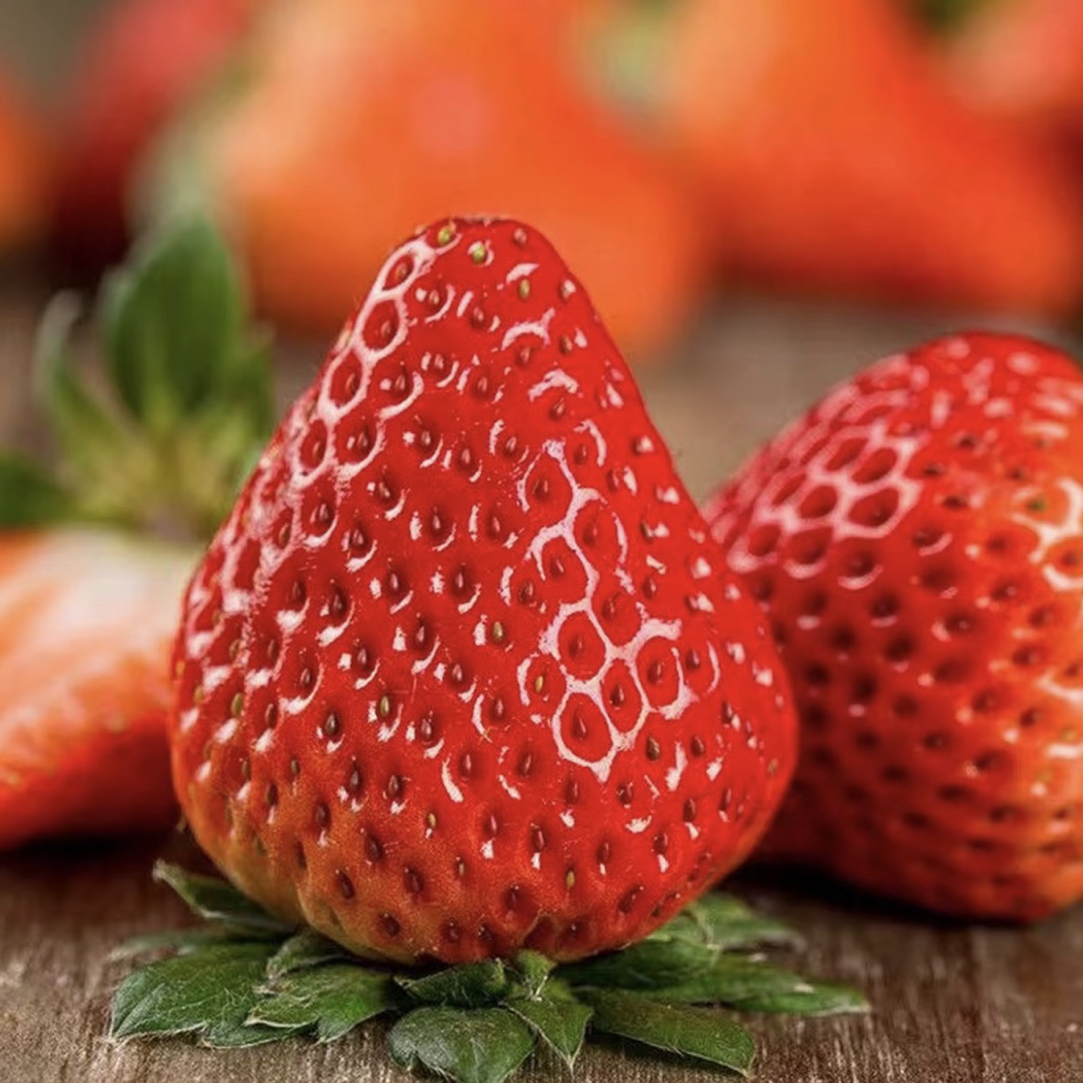 草莓奶油草莓好吃解馋小时候的味道