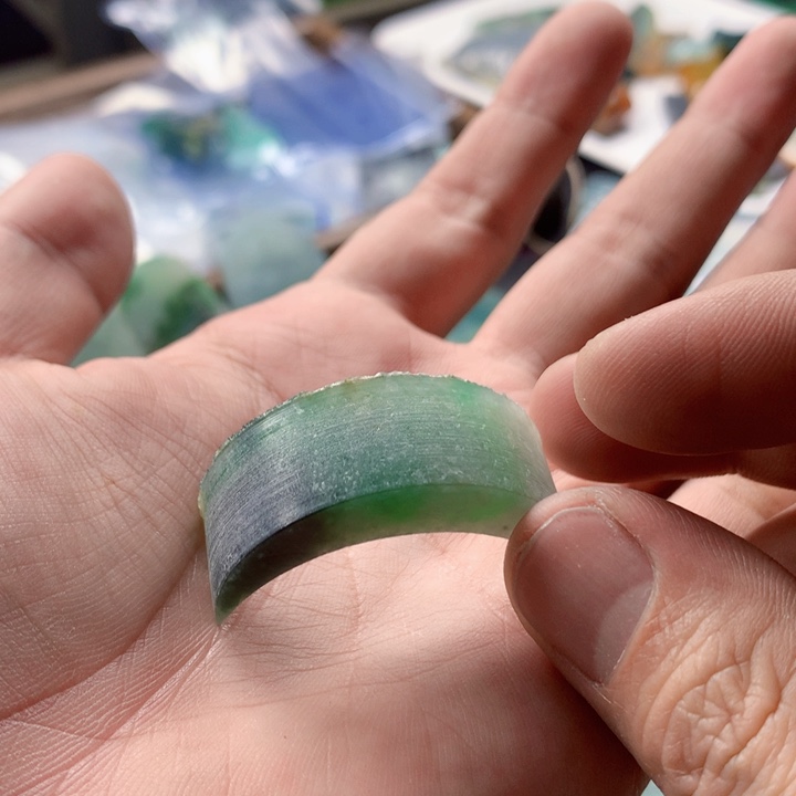 颈饰未镶嵌翡翠老*材料