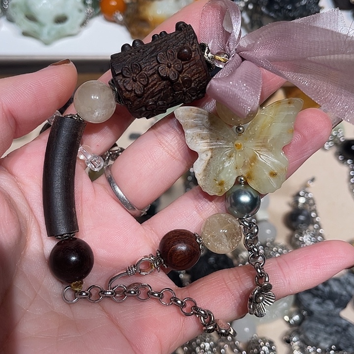 蛇纹石玉合金颈饰