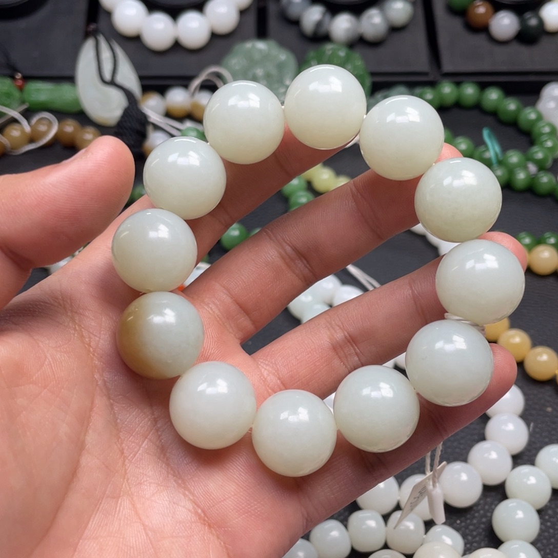 和田玉未镶嵌手链