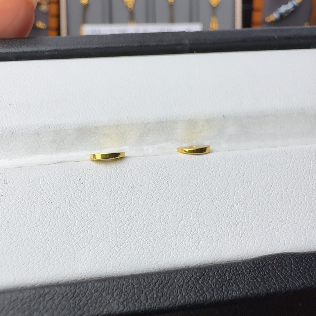 万***物足银合成立方氧化锆卡6斜切隔片一对