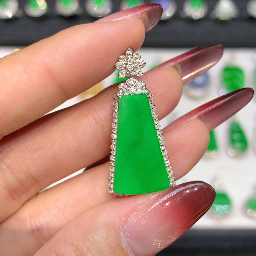 翡翠18K金镶嵌吊坠(不含链)