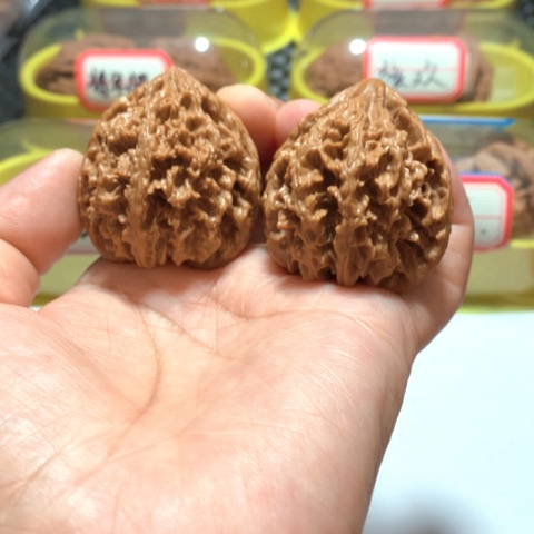 文玩核桃吊坠圣火令