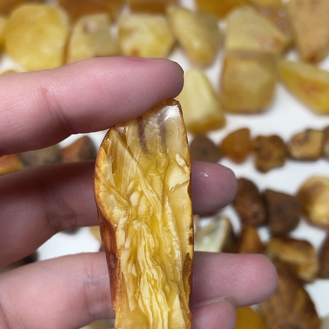 定制琥珀未镶嵌原矿琥珀