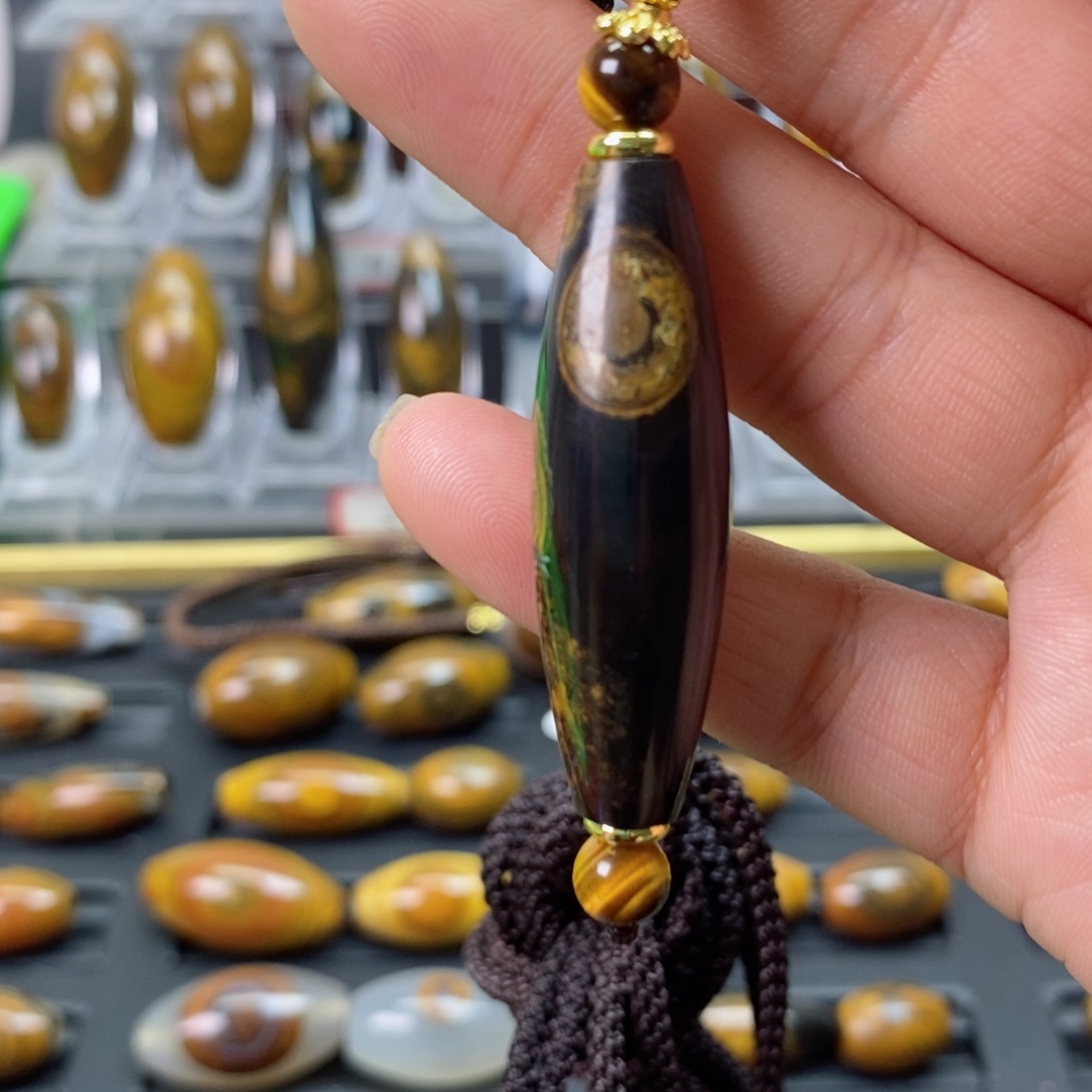 玛瑙/玉髓颈饰合金