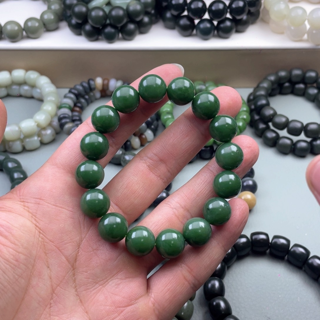 和田玉手串未镶嵌