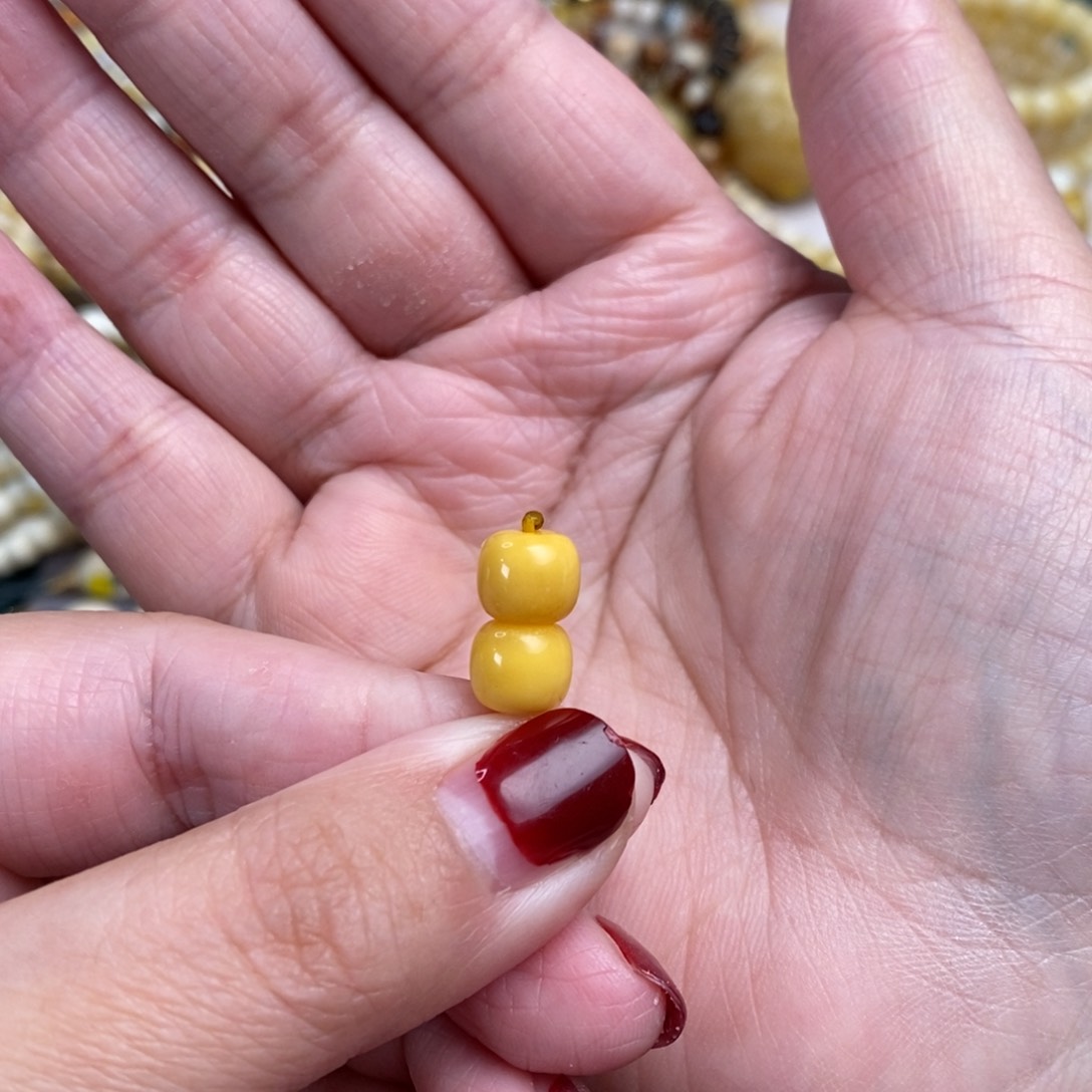 琥珀裸石未镶嵌小年份老型对珠8×7