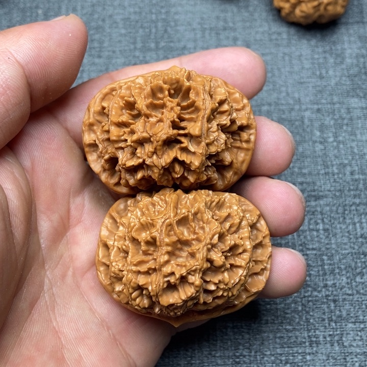 把件文玩核桃慧****贸大刺商贸