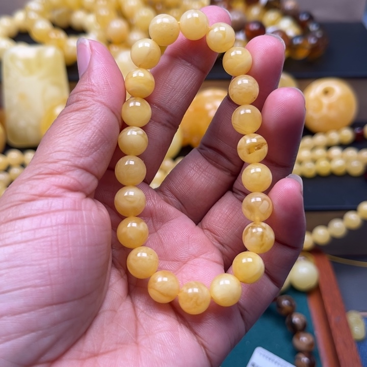 传***哥琥珀未镶嵌珠宝奇石M115号8.6+微瑕不退换