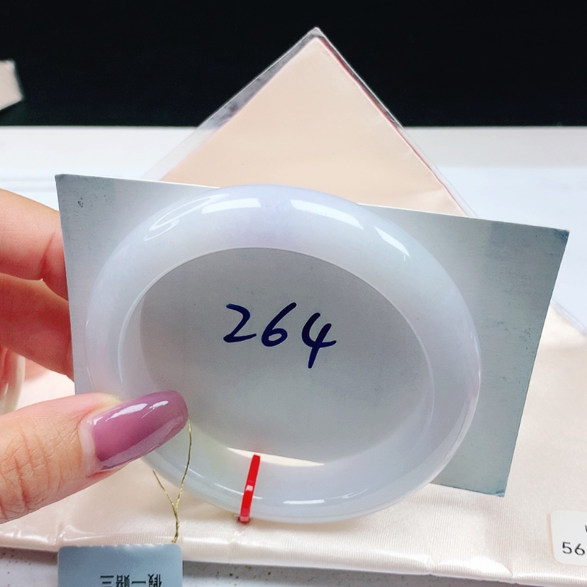【闪购商品】翡翠手镯未镶嵌 正圈56+