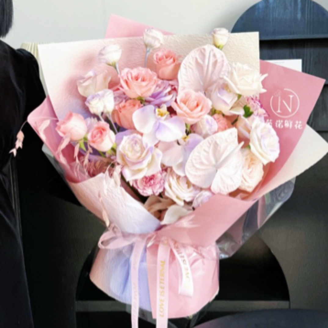 【甜言蜜语】粉玫瑰蝴蝶兰混搭花束邯郸同城鲜花配送