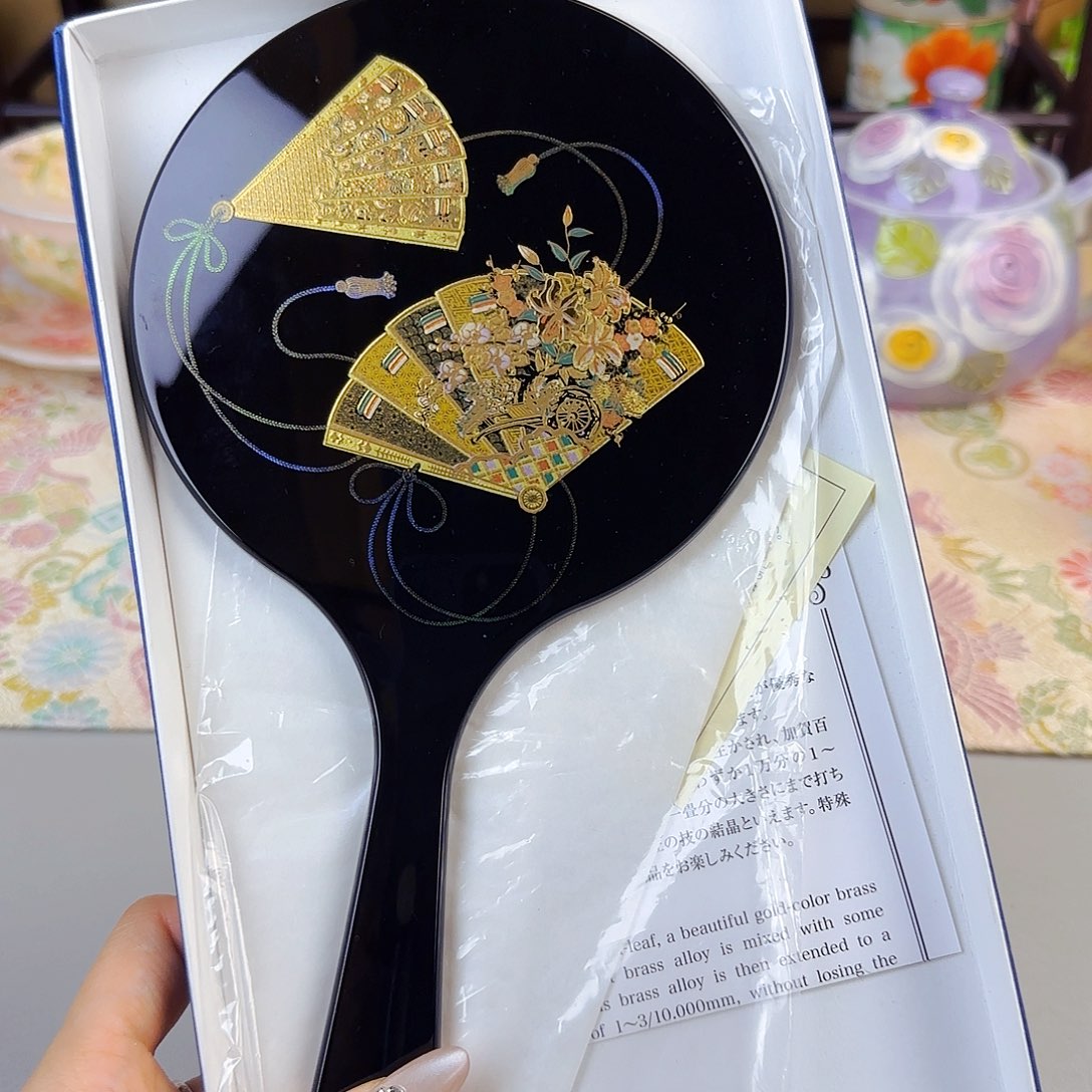 他家茶具瓷器真美！！