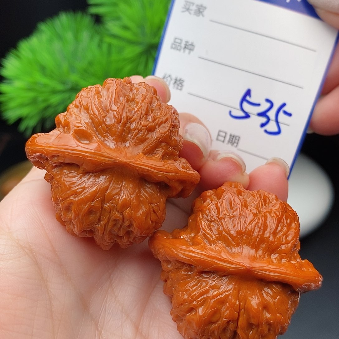 文玩核桃把件43.5血麒麟535