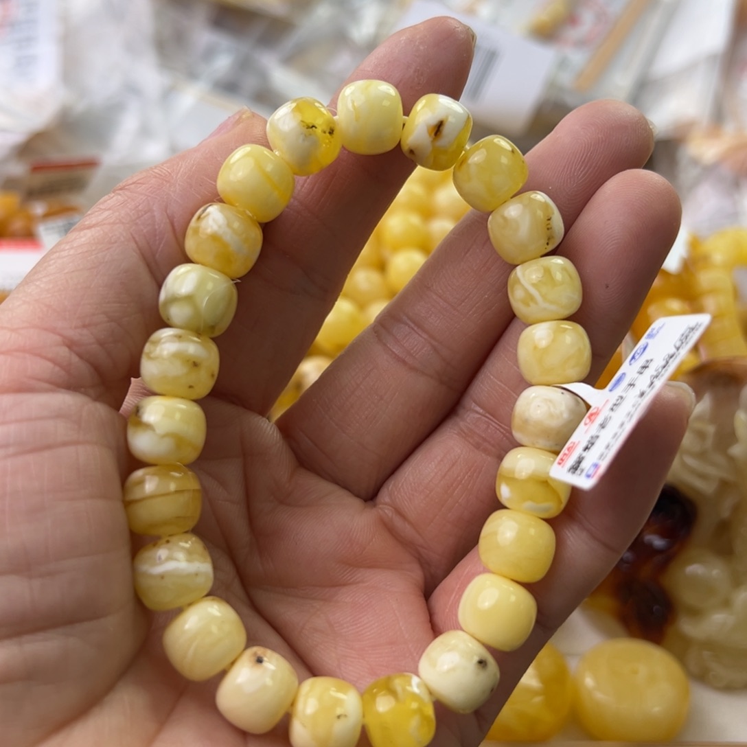 琥珀珠宝奇石未镶嵌