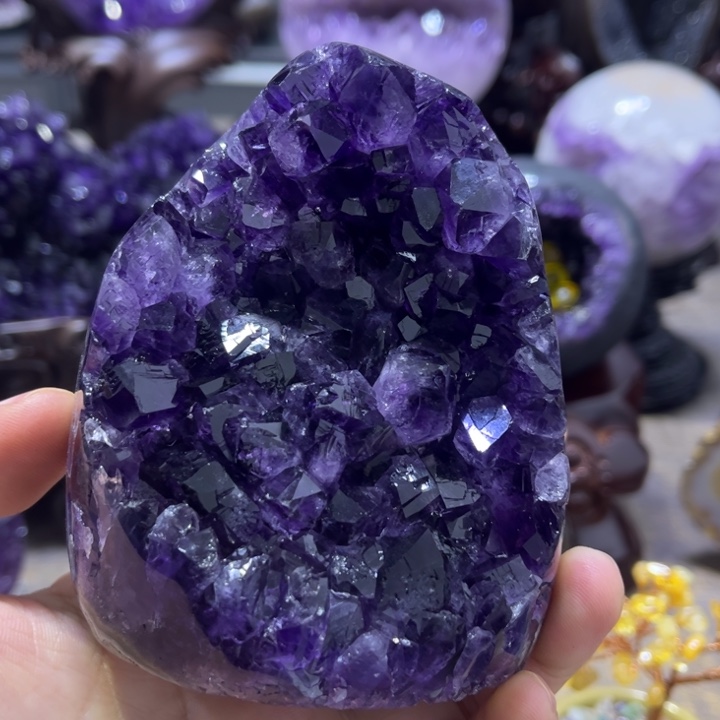 紫晶摆件未镶嵌摆件