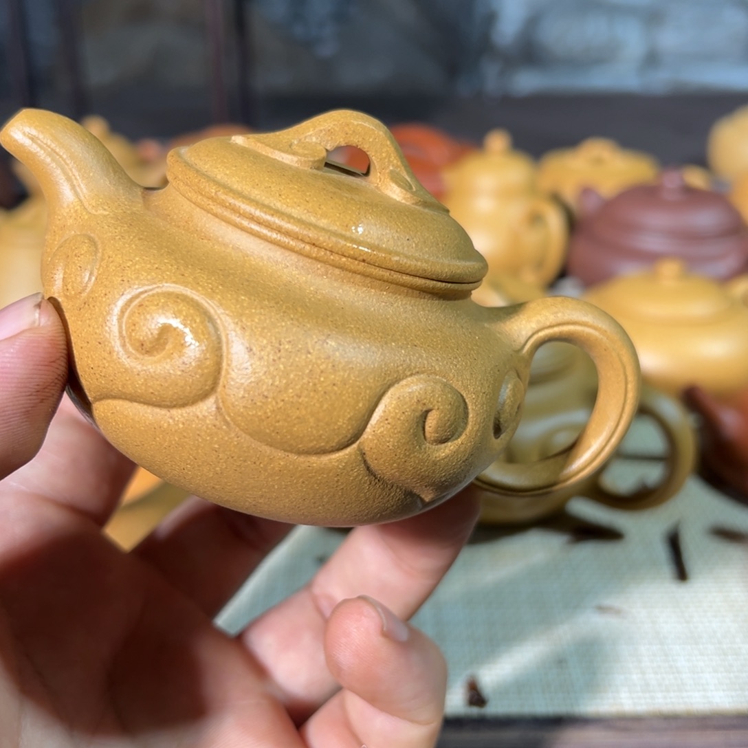 弘***鸽紫砂茶壶手工制作