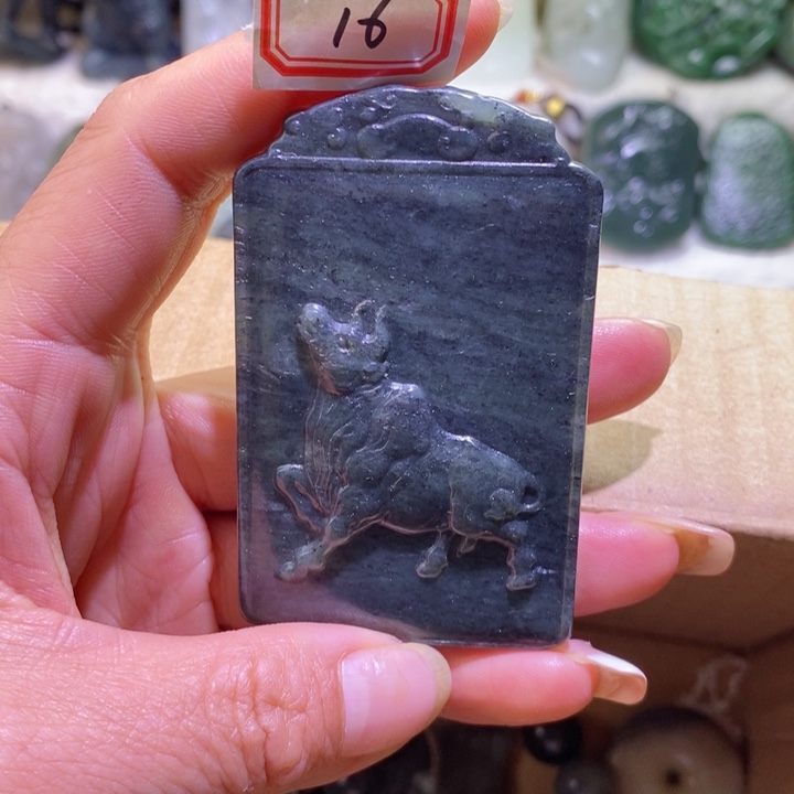 和田玉边角料未镶嵌