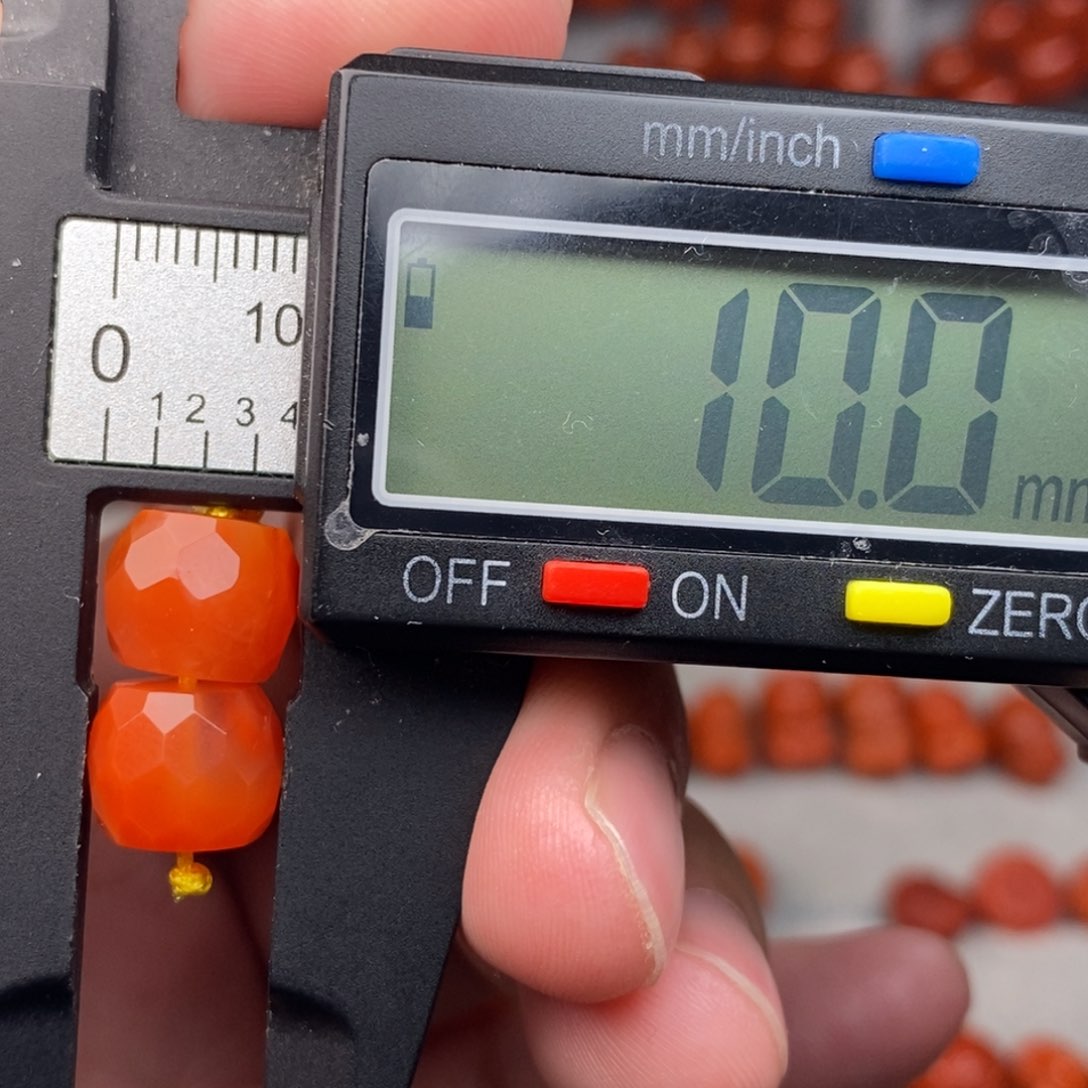 南红玛瑙配饰未镶嵌微瑕