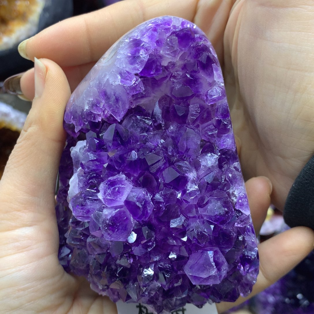 紫晶大型摆件（非配饰）未镶嵌