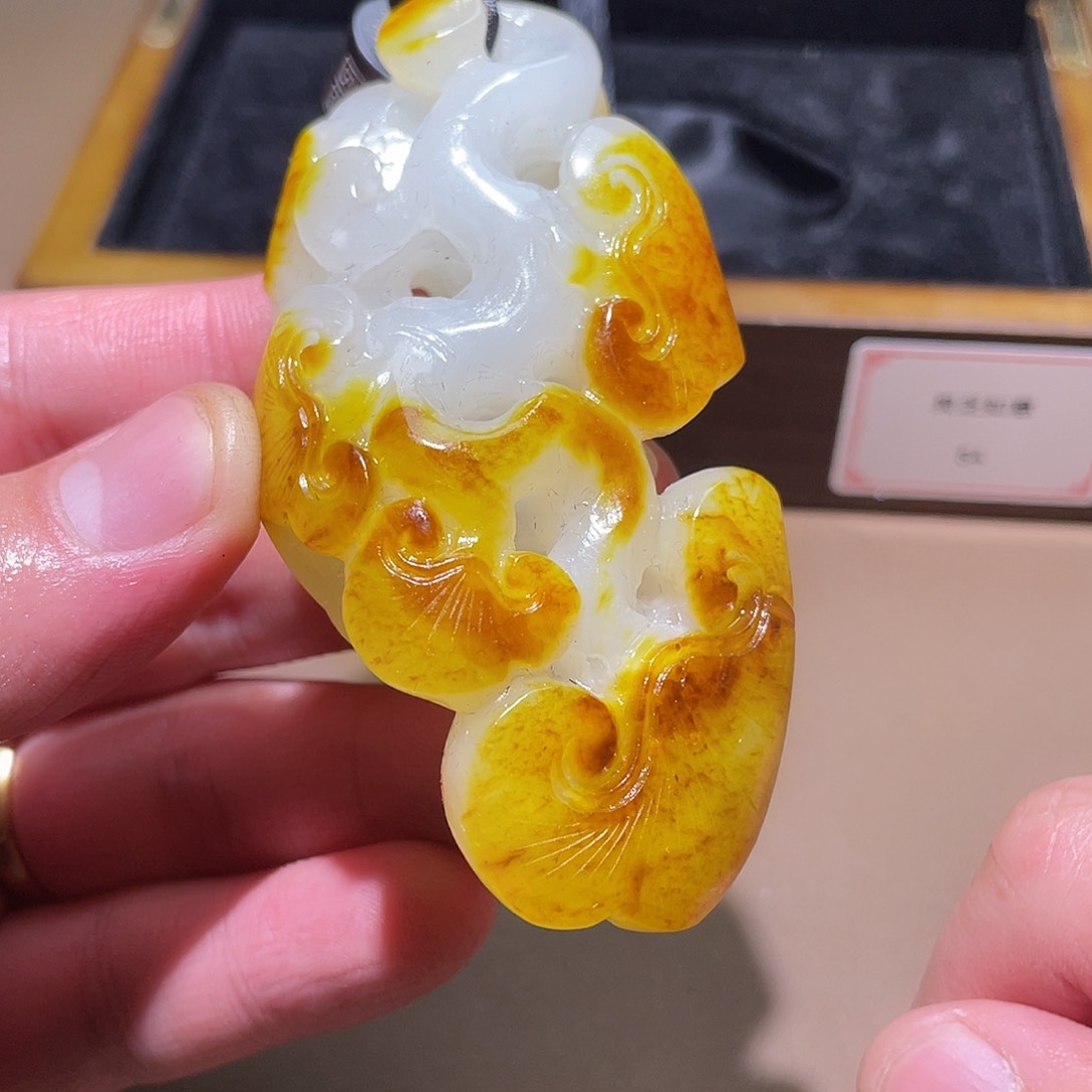 和田玉颈饰未镶嵌Z6