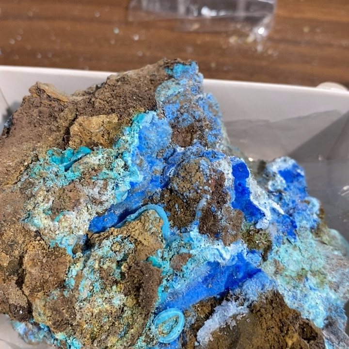 石材三水蓝绒共生大