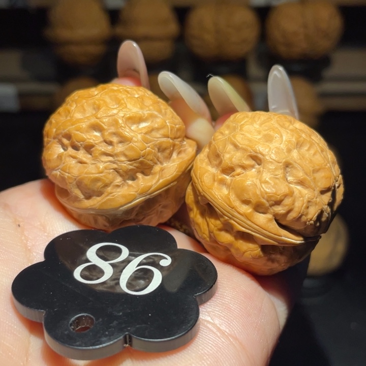 玉兔金蟾34尺寸核桃