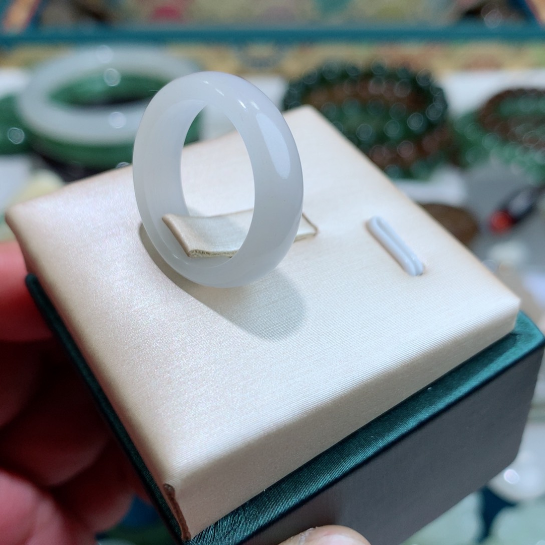 和田玉（白玉）戒指未镶嵌