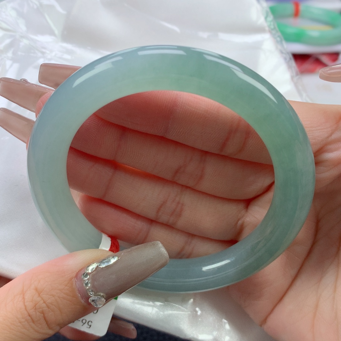 翡翠手镯未镶嵌56.6圆条