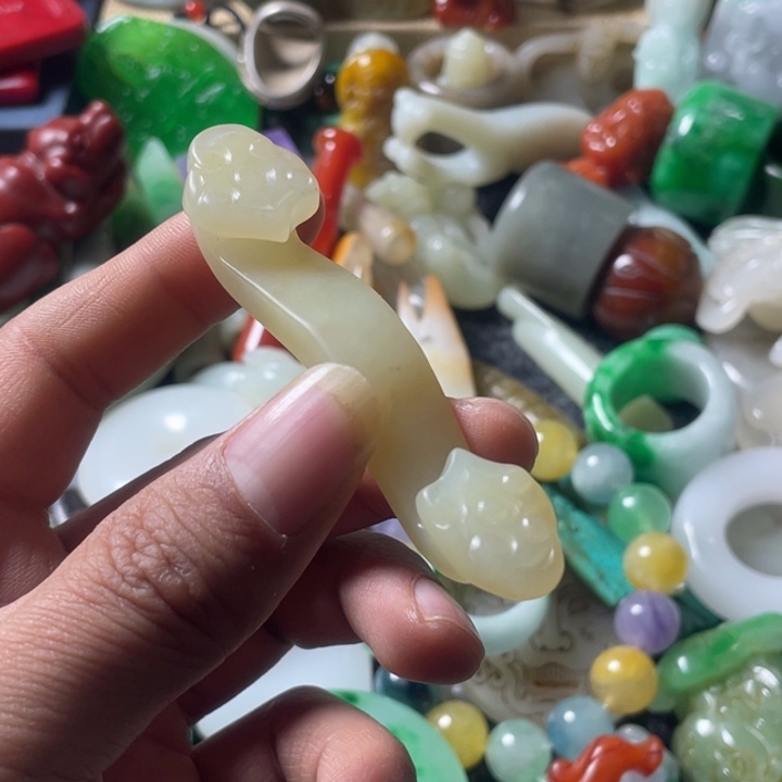 和田玉未镶嵌吊坠(不含链)