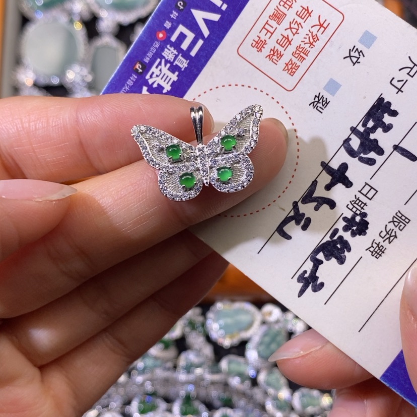 【闪购商品】翡翠颈饰未镶嵌天然