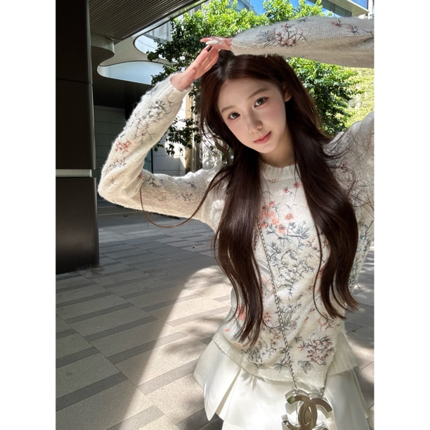 秋季新款韩系温柔风重工刺绣长袖针织衫百搭内搭上衣